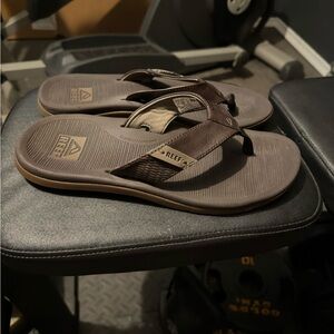 Reef sandals men’s size 8
